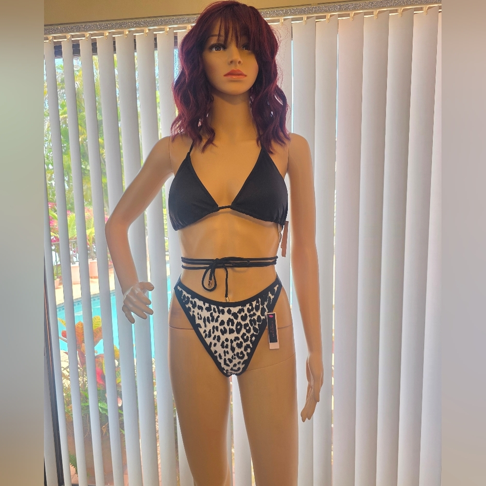 Victoria's Secret Black and White Leopard Print Bikini Set, New!.